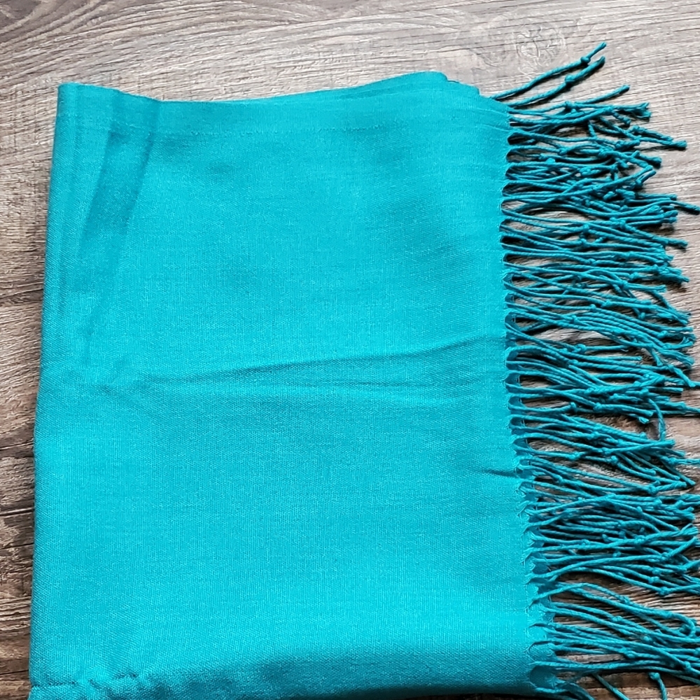 Aqua hijab